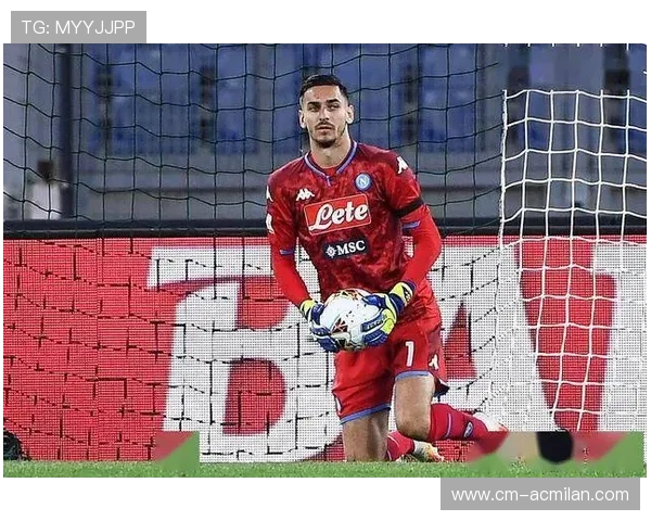 那不勒斯梅雷特长传快速反击形成单刀——用足球战术解码企业增长的软文