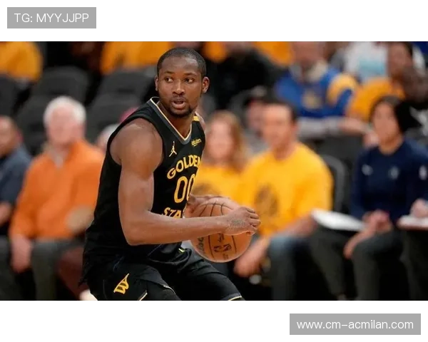 字母哥直播被儿子乱入，暖心瞬间引爆网友热议