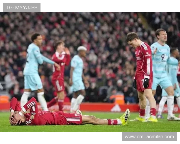 萨拉赫左脚兜射弧线球直挂死角，利物浦2比0伯恩利稳居榜首