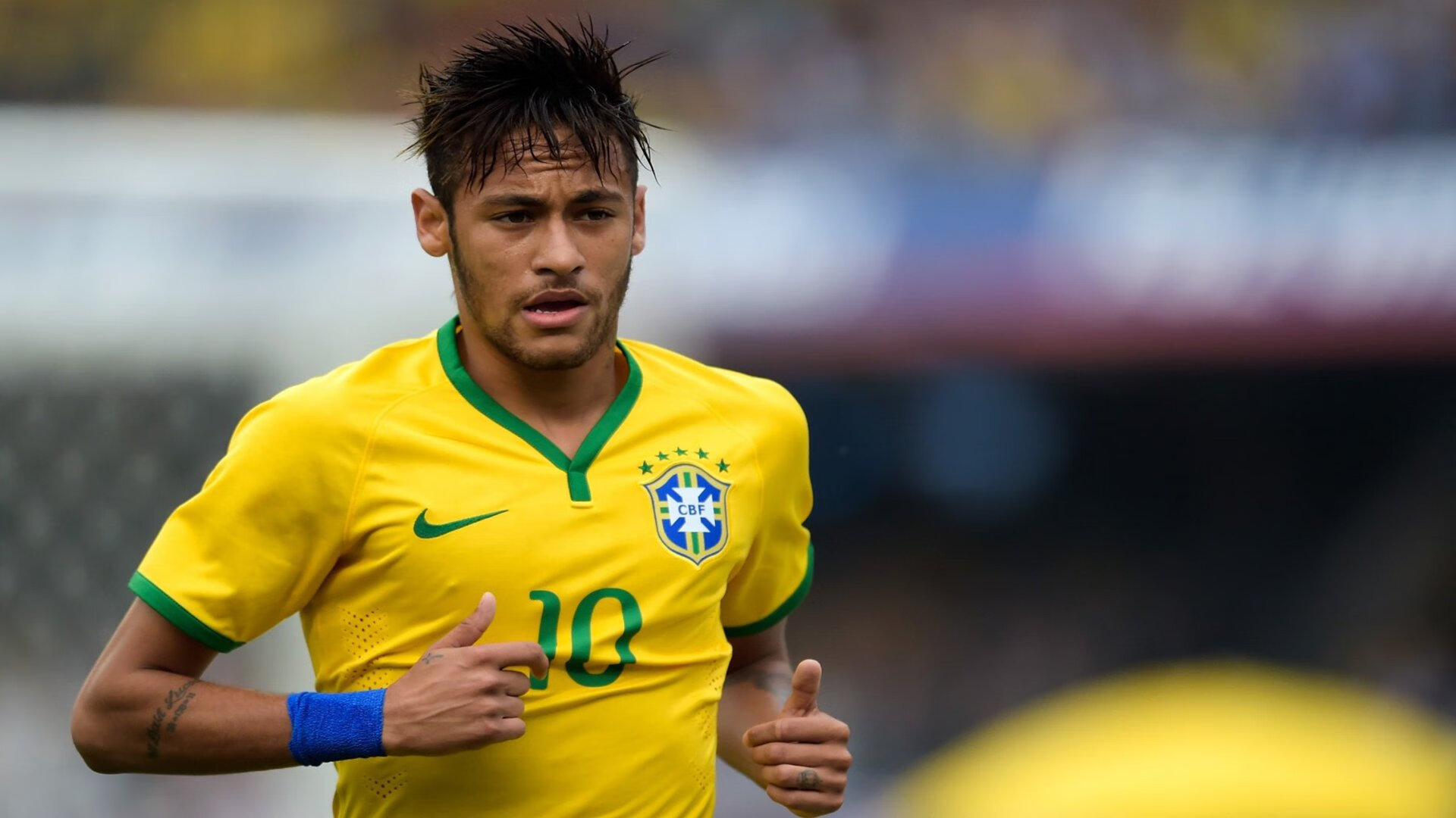 佩拉卡尼尝试新项：蝶泳首秀，卡拉佩蒂安游泳