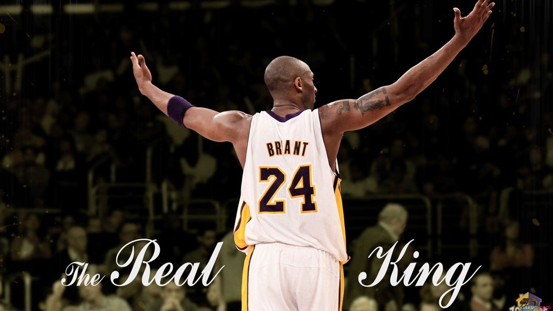 王楚钦与队友配合默契夺得团体赛冠军，王楚钦比赛照片